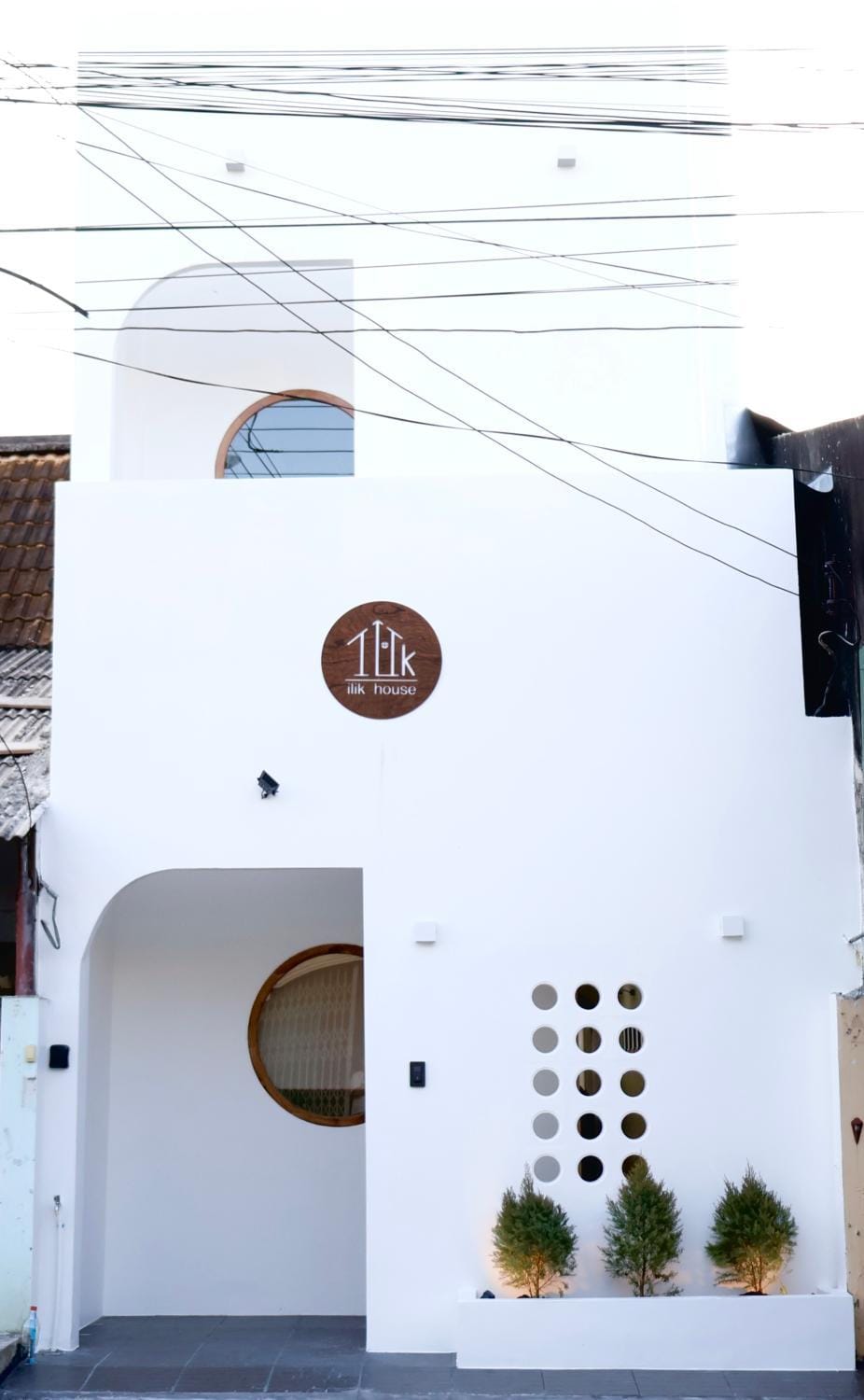 Property building, Day