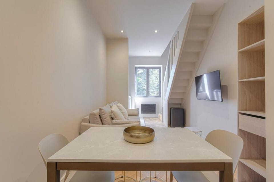 Appartement contemporain au calme, Ecully Apartment in Lyon