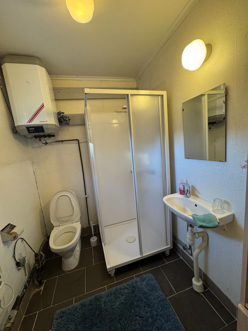 Stuga som ligger praktiskt House in Sweden