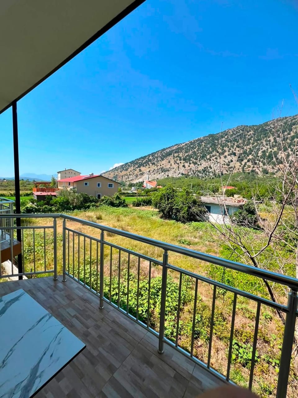 Balcony/Terrace, Mountain view