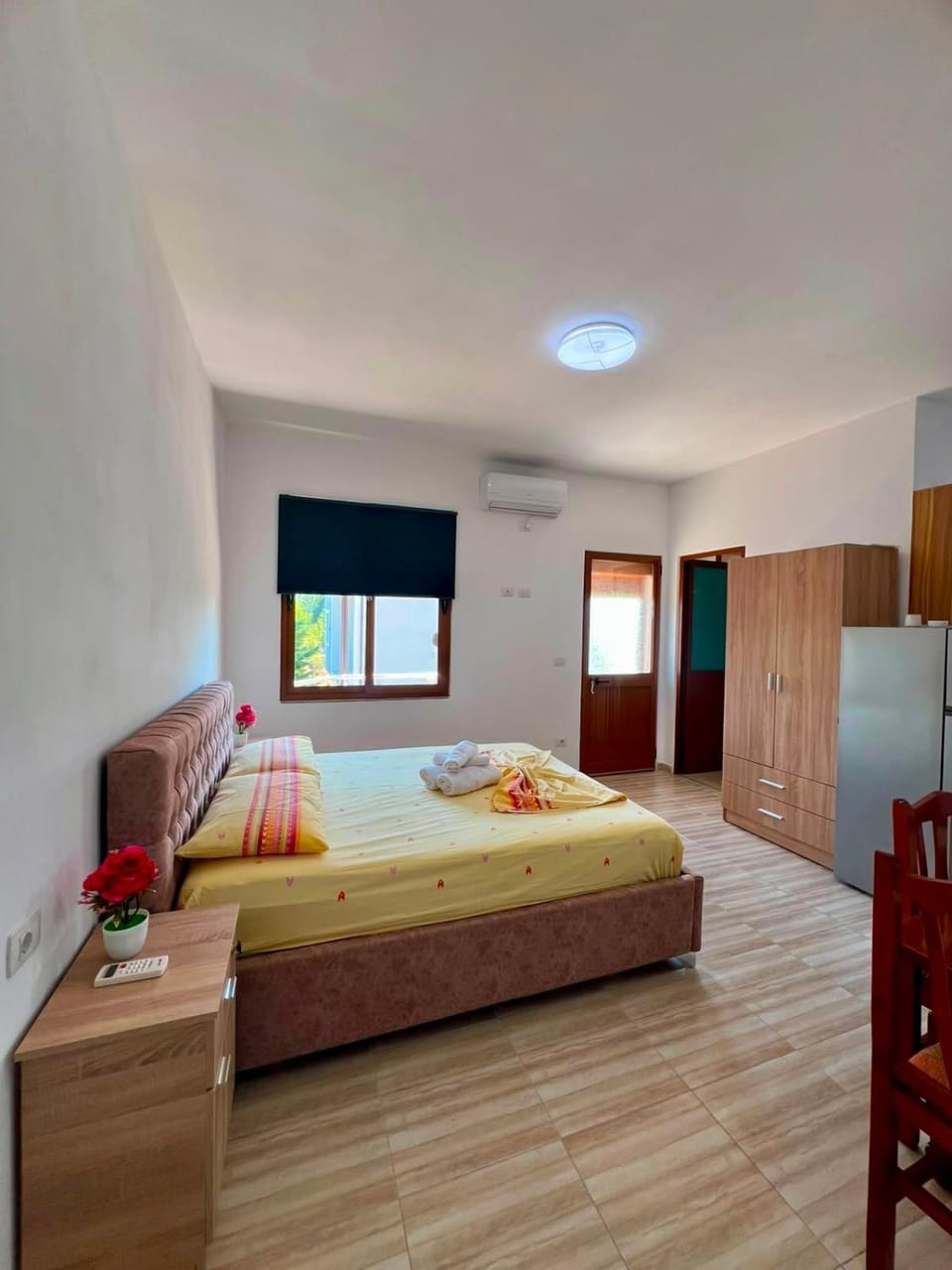 Bedroom, air conditioner