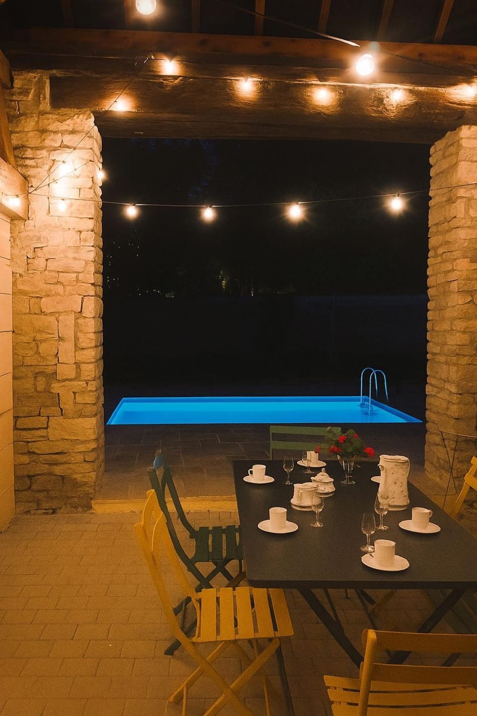 Patio, Pool view, Swimming pool