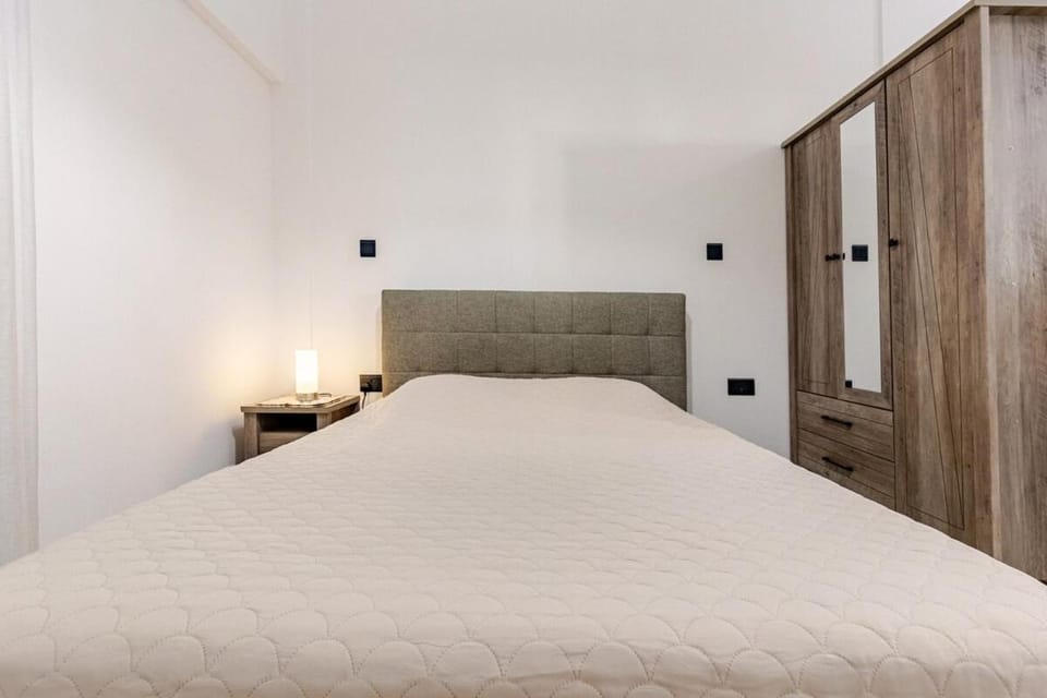 Bed, Bedroom, wardrobe