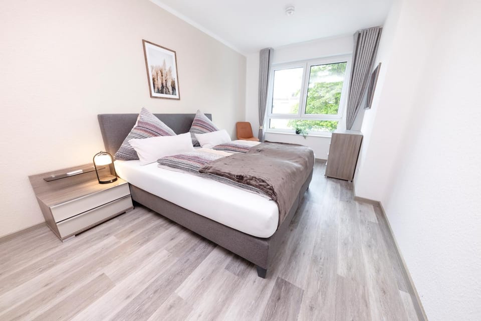 Bed, Bedroom, Street view, safe, wardrobe