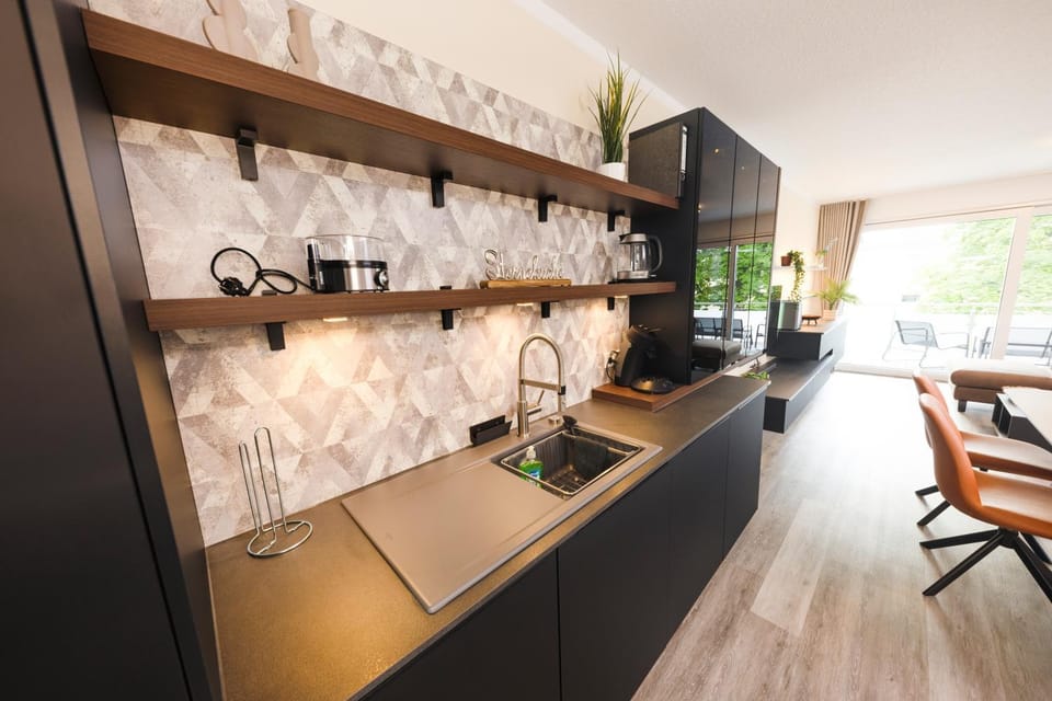 Balcony/Terrace, Kitchen or kitchenette, Dining area, kitchen