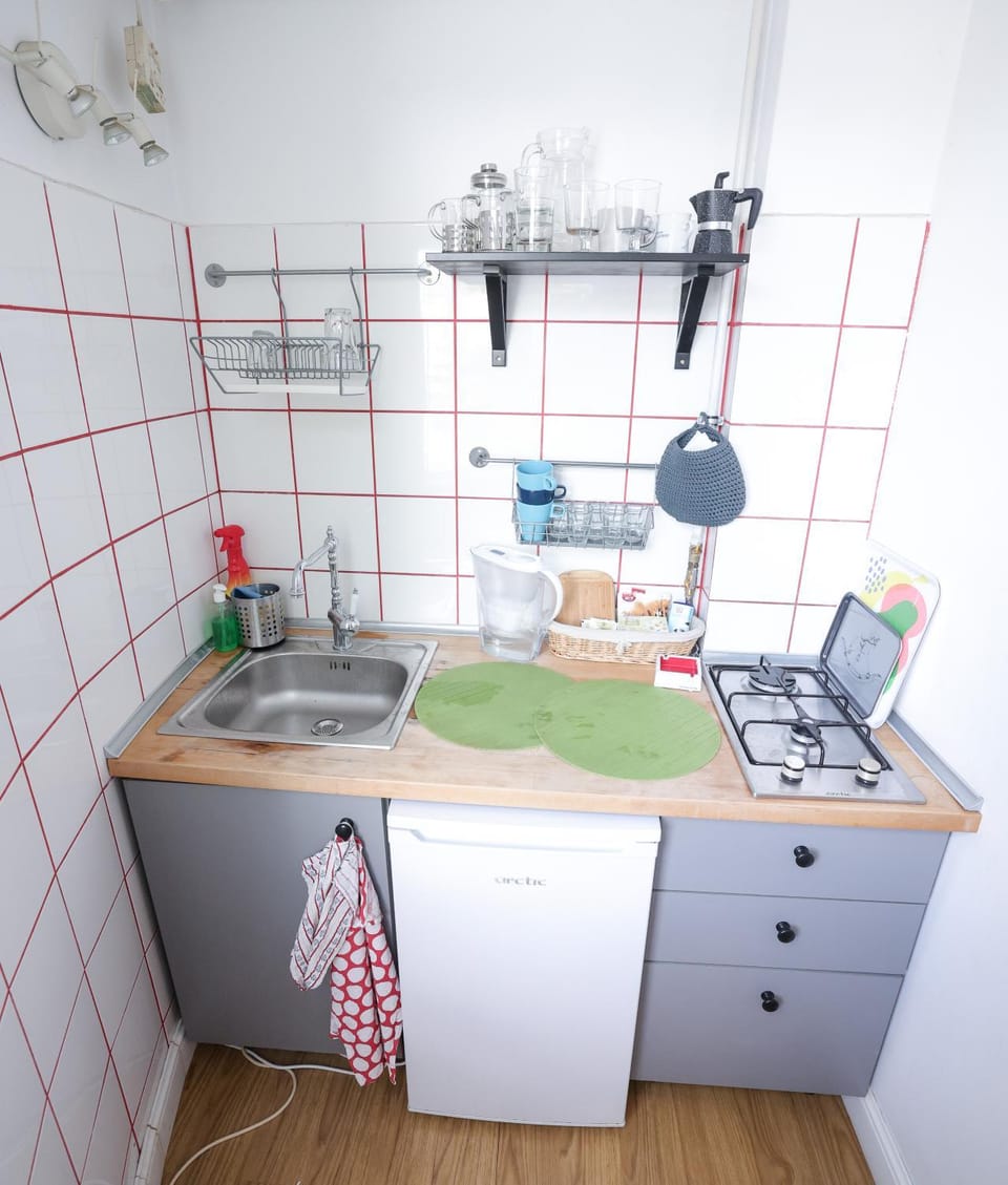 Kitchen or kitchenette, kitchen