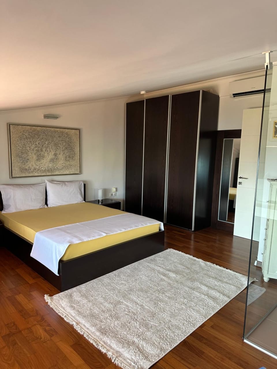 Bed, Bedroom, wardrobe, air conditioner