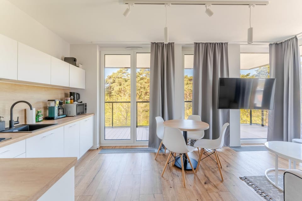 TV and multimedia, Coffee/tea facilities, Kitchen or kitchenette, Living room, Dining area, pet friendly, stove