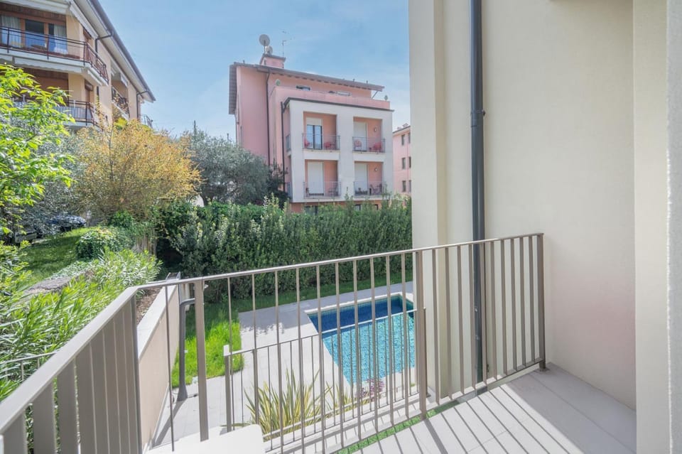 Balcony/Terrace, Pool view