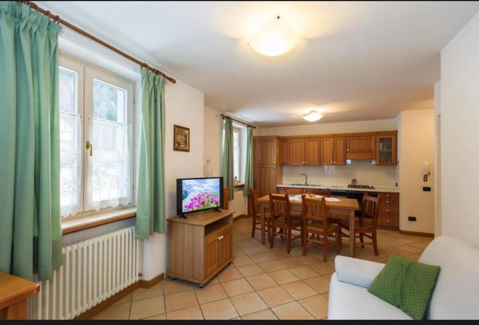 Casa Clelia Apartment in Pellizzano