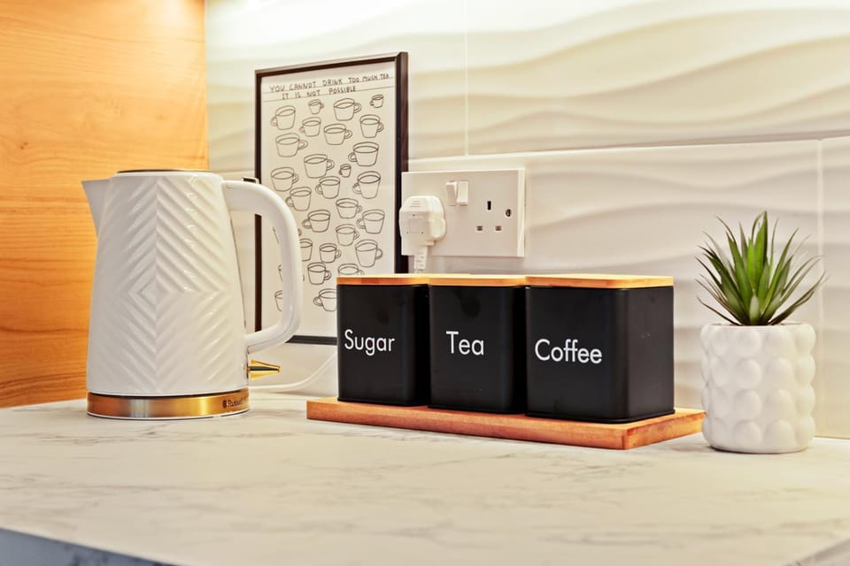 Coffee/tea facilities, Kitchen or kitchenette