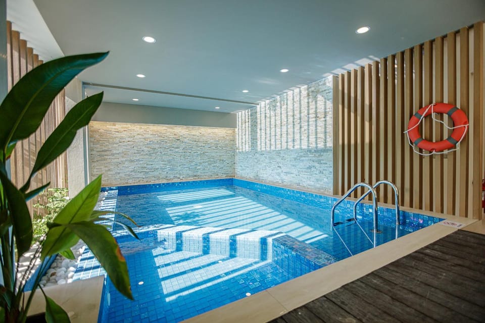 Property building, Swimming pool