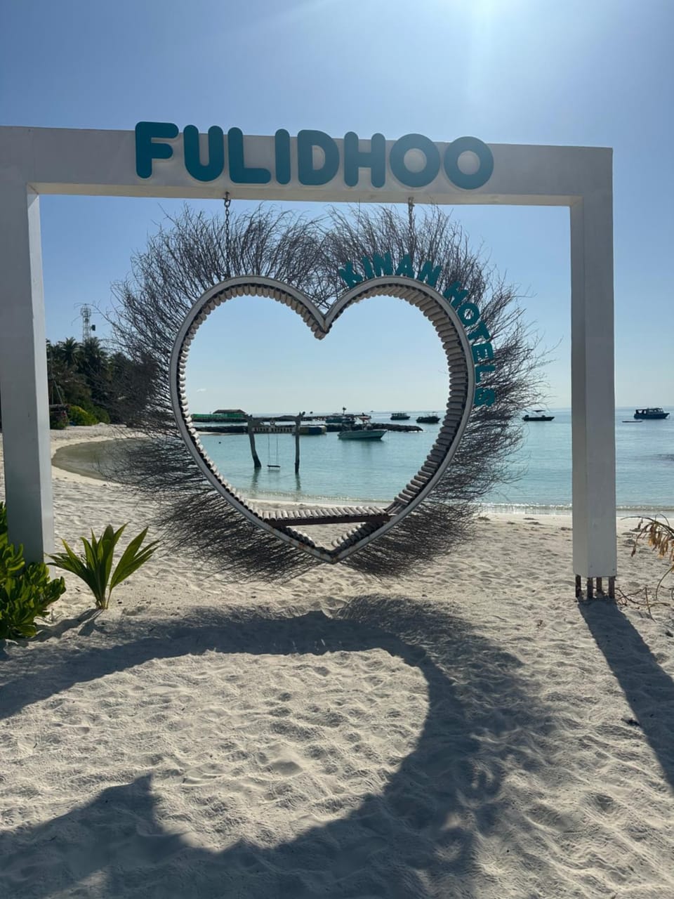 Nearby landmark, Beach, Internal: Not applicable to any particular room