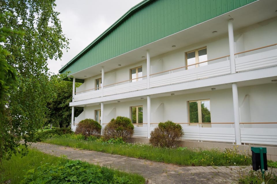 Property building, Day