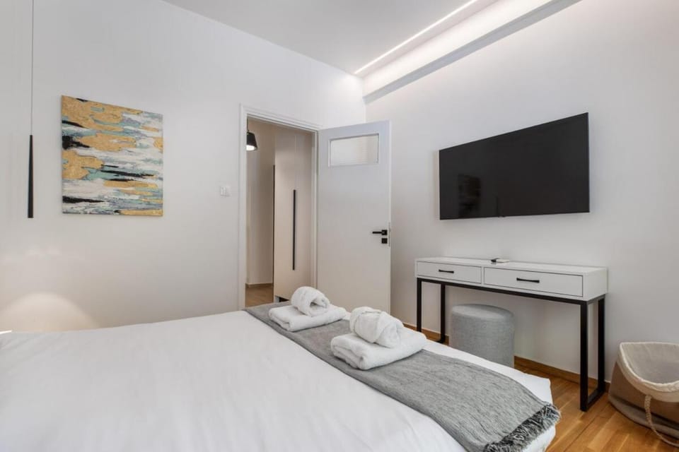 TV and multimedia, Business facilities, Bedroom, towels