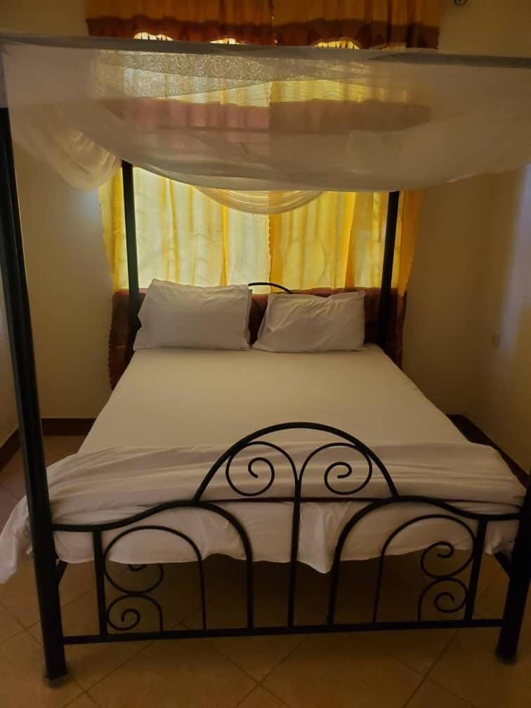 2M lodge Tarangire Bed and Breakfast in Kenya