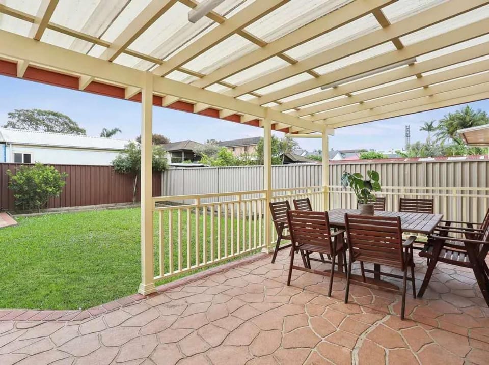 Garden, Dining area