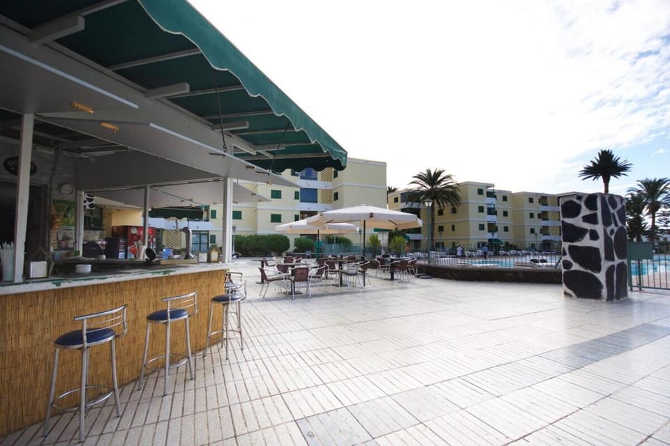 Lounge or bar, Swimming pool