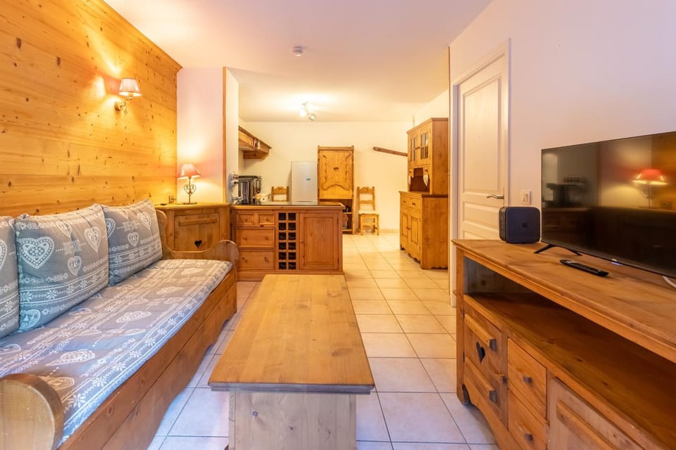 Communal lounge/ TV room, TV and multimedia, Kitchen or kitchenette, Living room, Seating area