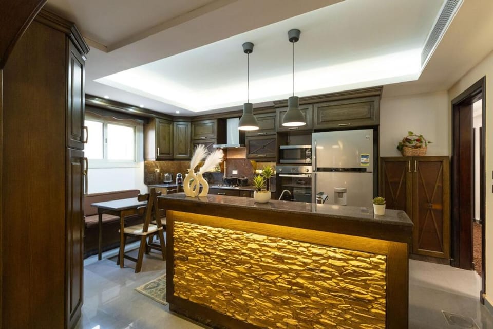 Spacious 3BR Pools, Jacuzzi and Prime Location Apartment in New Cairo City