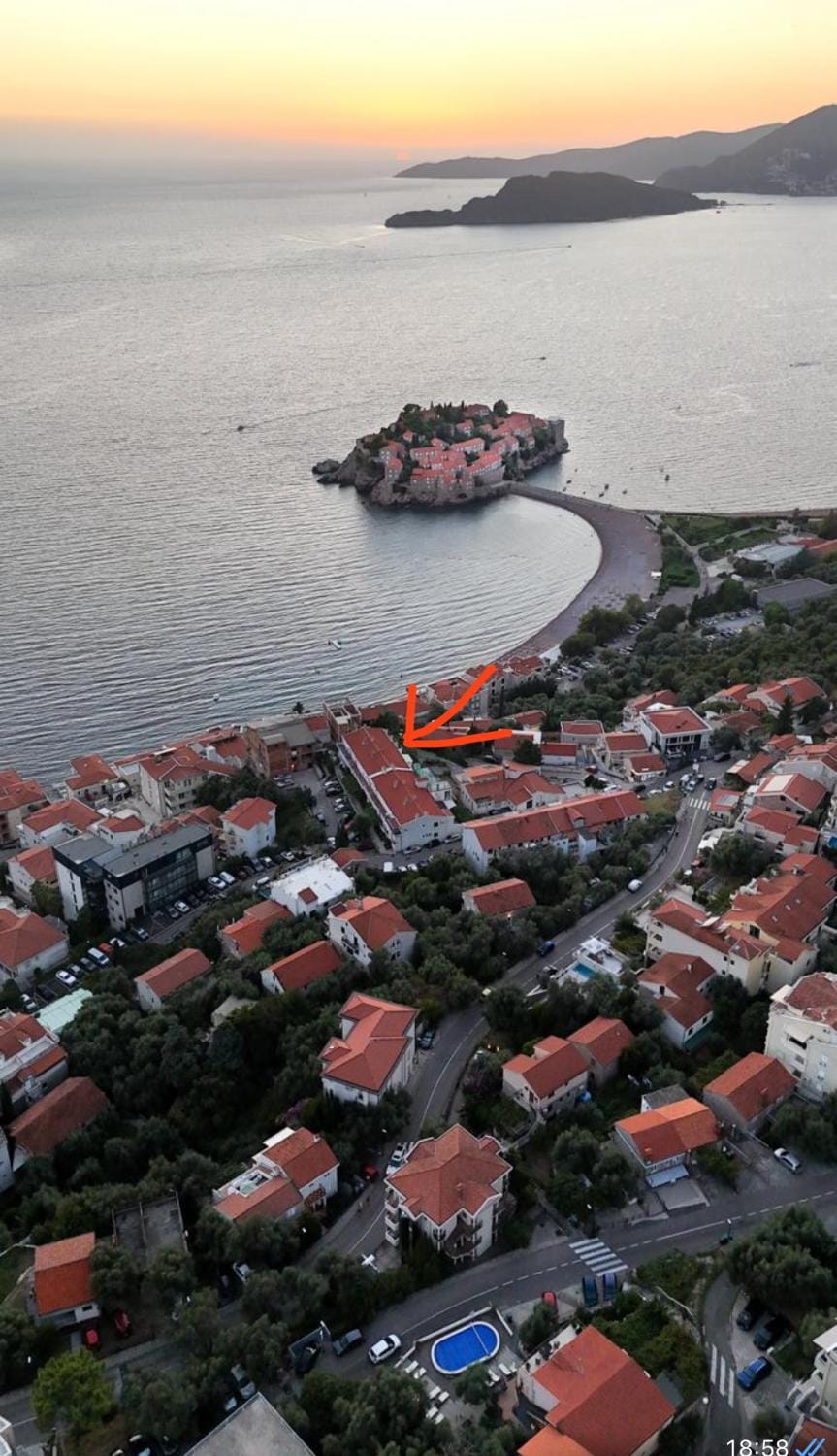 Property building, Nearby landmark, Bird's eye view, Sea view, Sunset