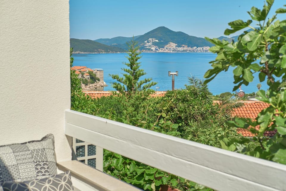 Natural landscape, Balcony/Terrace, Sea view