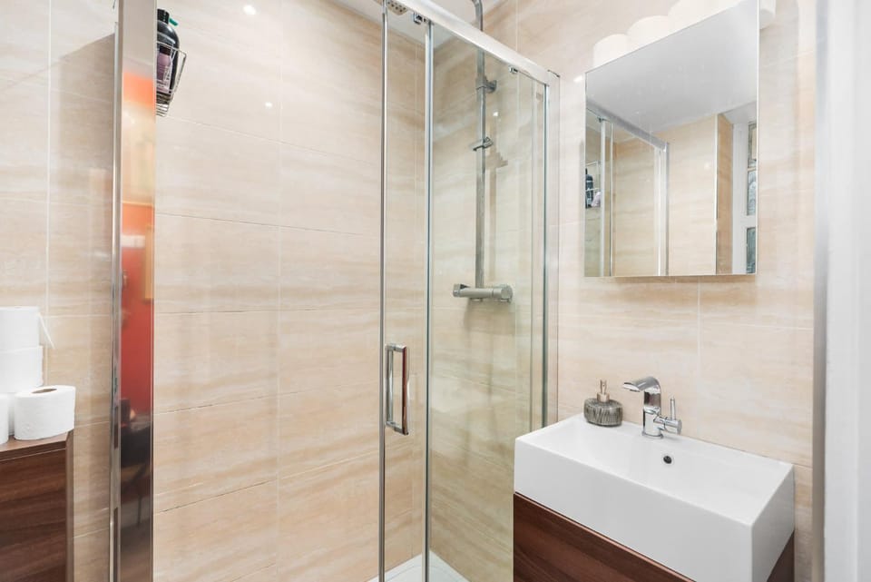 Unbeatable Location, Peaceful Cozy Flat Apartment in City of Westminster