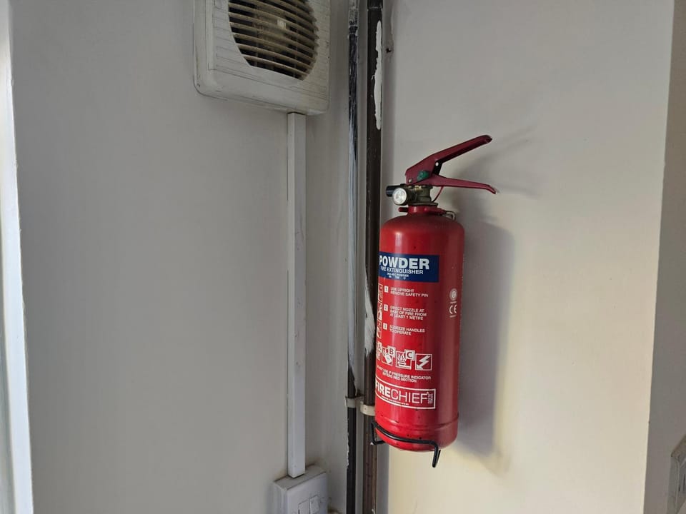 Realwood Homes- Birrell Road Bed and Breakfast in Nottingham