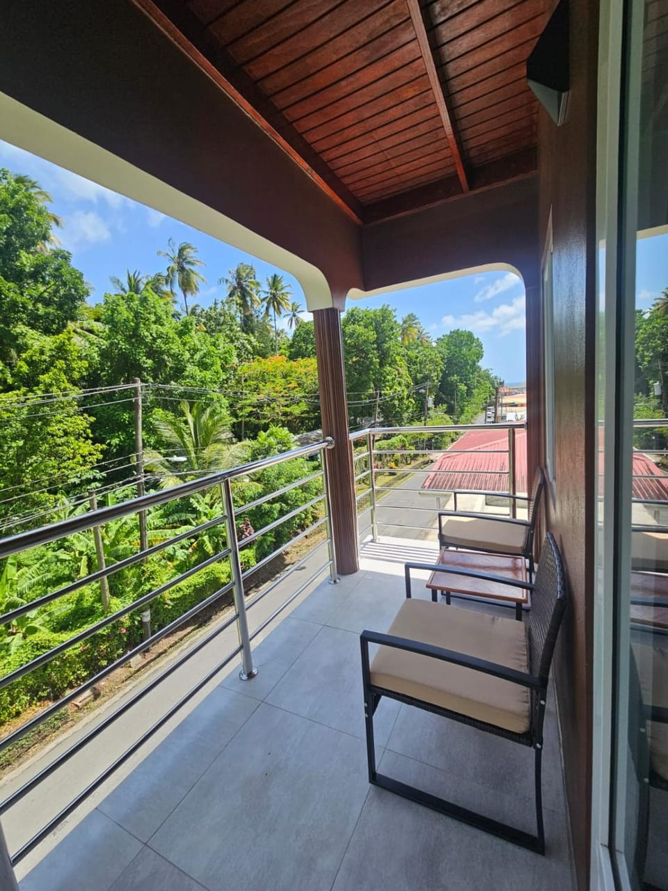 Agape Suites-Room 6- 2nd Floor Apartment in Caribbean