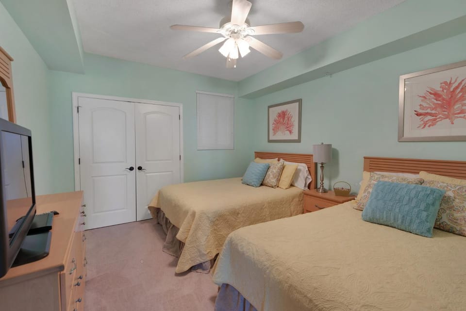 Coastal Breeze by Gulf Coast Getaways Apartment in Pensacola Beach