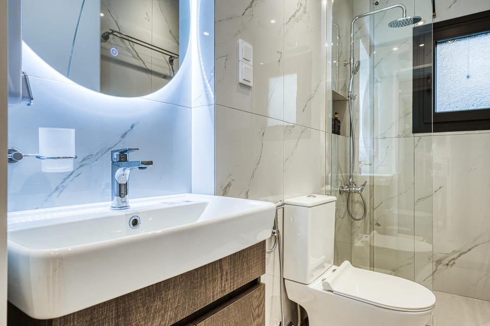 Shower, Bathroom