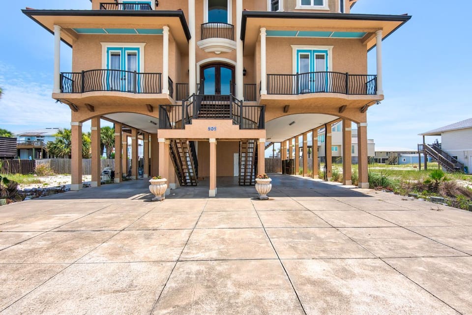 Fathom Resort by Gulf Coast Getaways House in Pensacola Beach