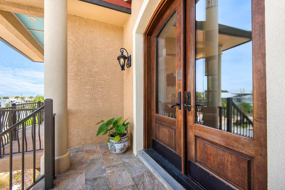 Fathom Resort by Gulf Coast Getaways House in Pensacola Beach