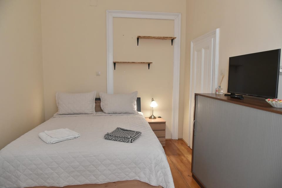 TV and multimedia, Bedroom