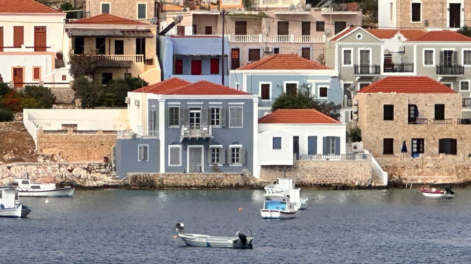 Property building, Neighbourhood, Natural landscape, Balcony/Terrace, Sea view