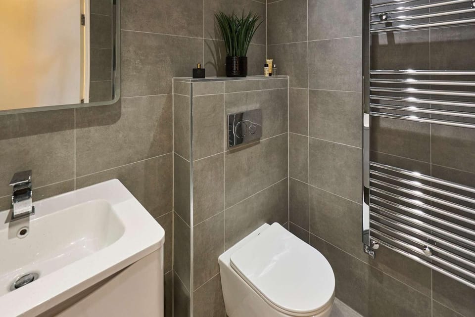 Shower, Toilet, Bathroom