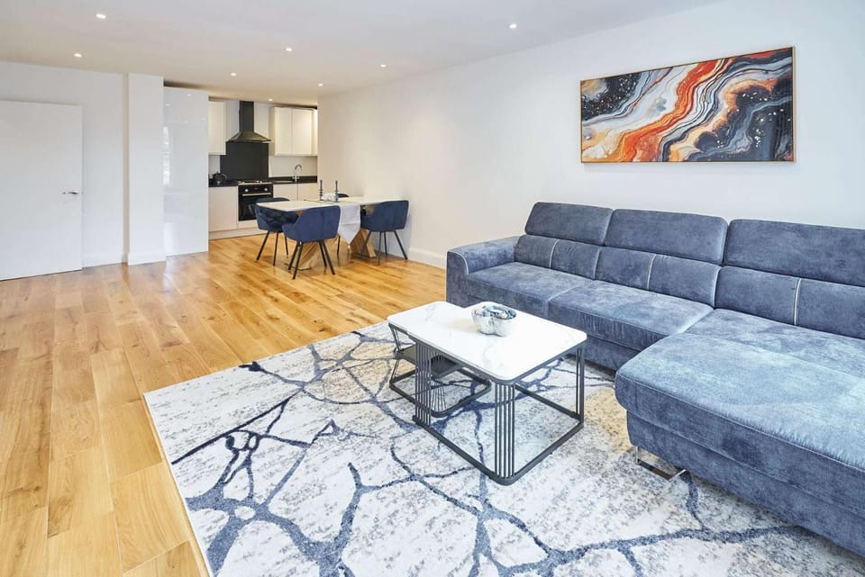 Kitchen or kitchenette, Living room, Seating area