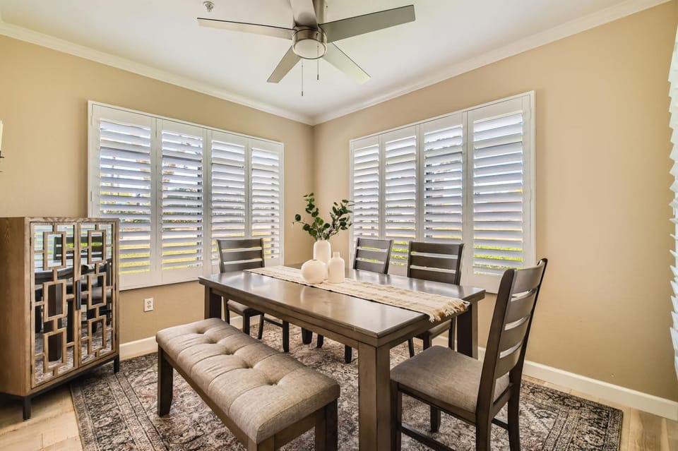 Scottsdale Thompson Peak Apartment in Scottsdale