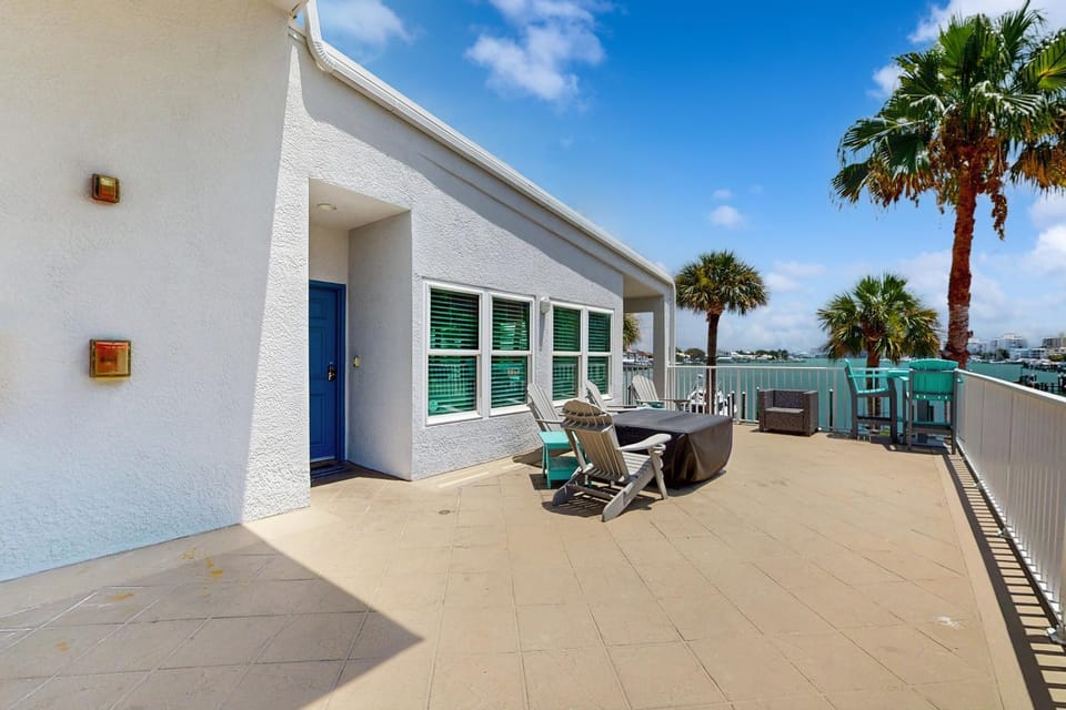 Schantzis on the Gulf House in Clearwater Beach