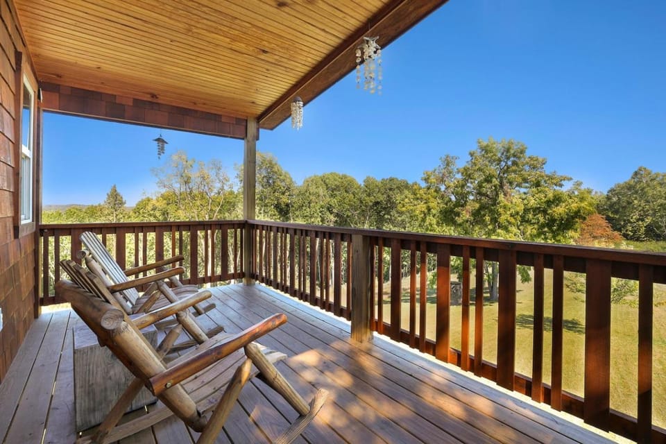 Fox Wood Cabin, Hot Tub, Mountain Views Cabin in Arkansas