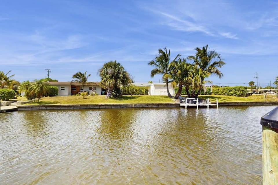 Salty Flamingo House in Cape Coral