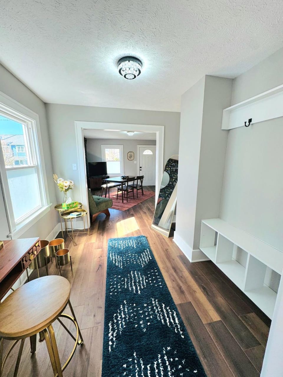 Seating area, Dining area