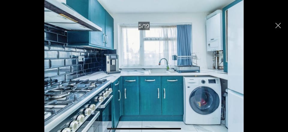 House, trident drive Bed and Breakfast in Luton