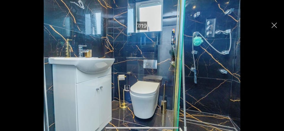 House, trident drive Bed and Breakfast in Luton