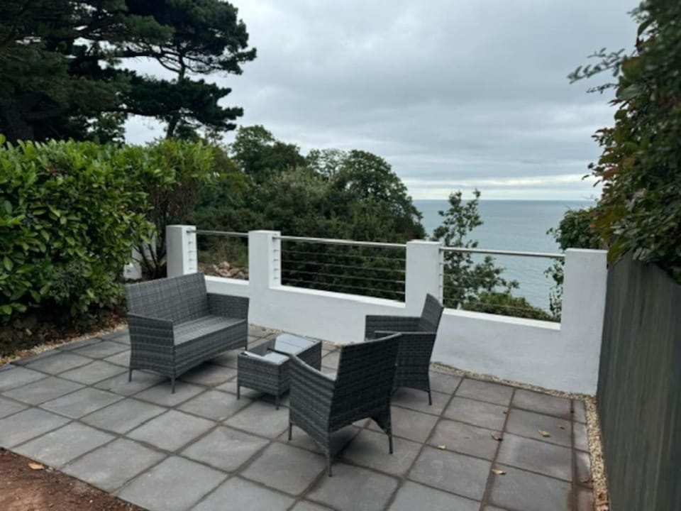 Stunning apartment with uninterrupted views Apartment in Dawlish