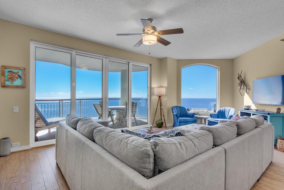 Sea Turtle Escape by Gulf Coast Getaways Apartment in Pensacola Beach