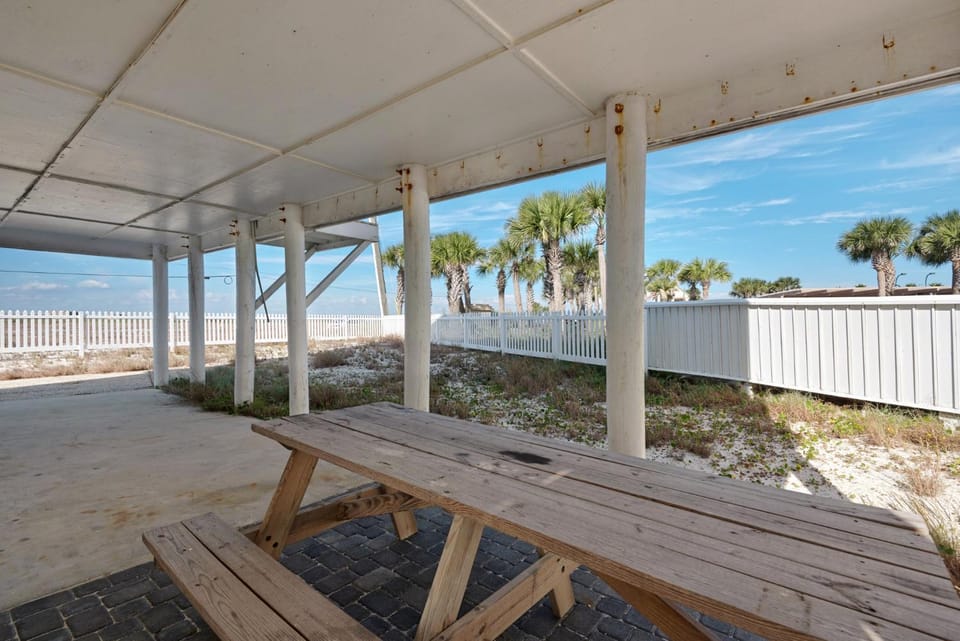 SeaEsta by Gulf Coast Getaways House in Pensacola Beach