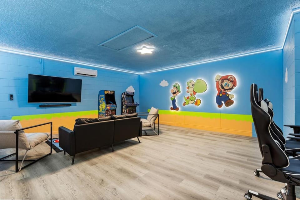 Fantastic 5BR Themed Pool Home Near Disney World House in Kissimmee