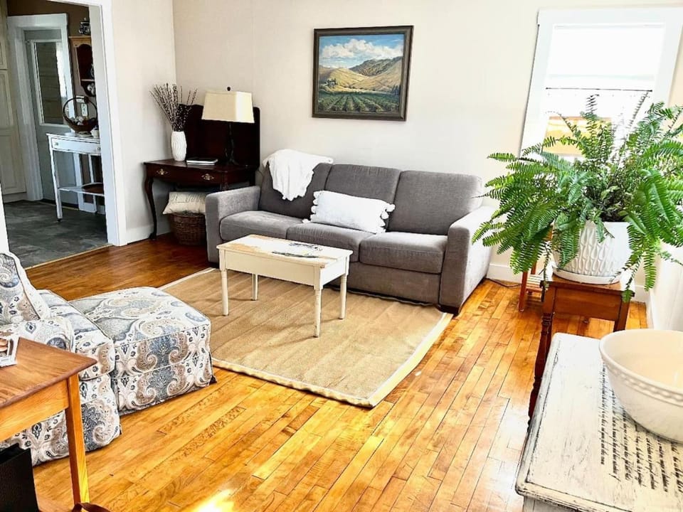 Cozy Capen Cottage House in Eastport