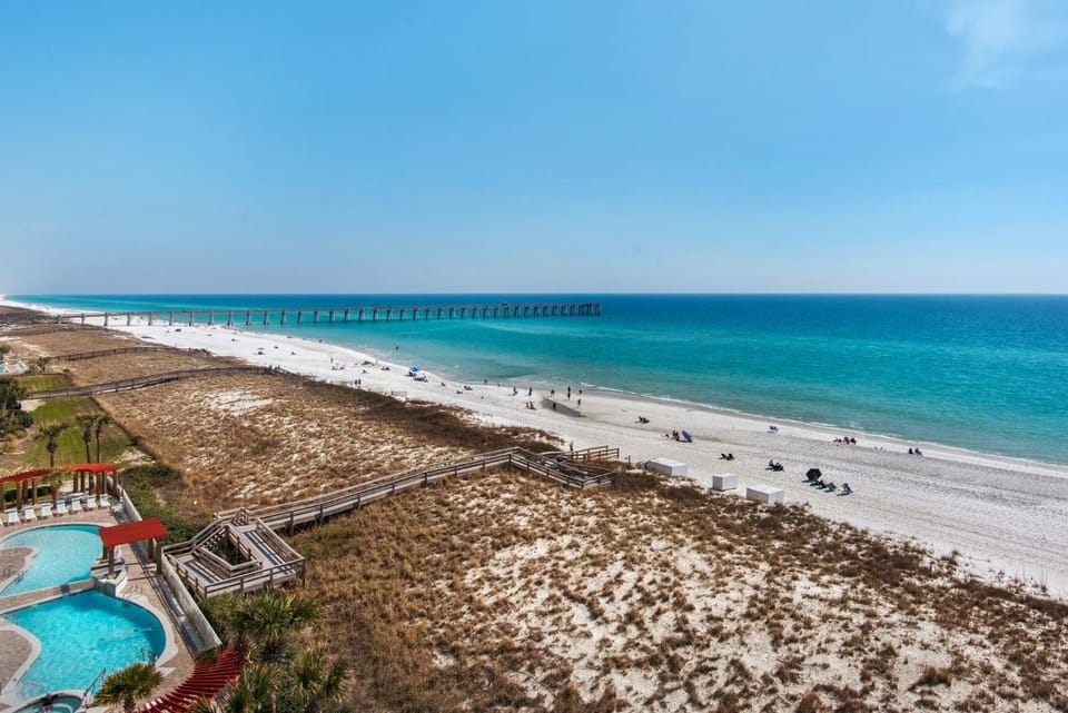 Sit Back and Relax by Gulf Coast Getaways Apartment in Pensacola Beach